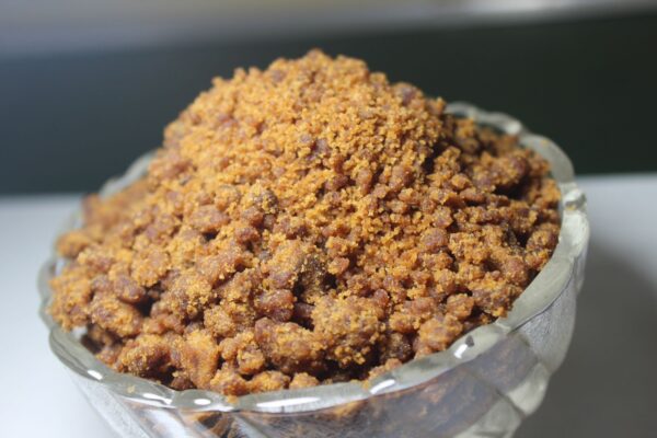 Natural Jaggery Powder | नैसर्गिक गुळ पावडर (Handpounded)